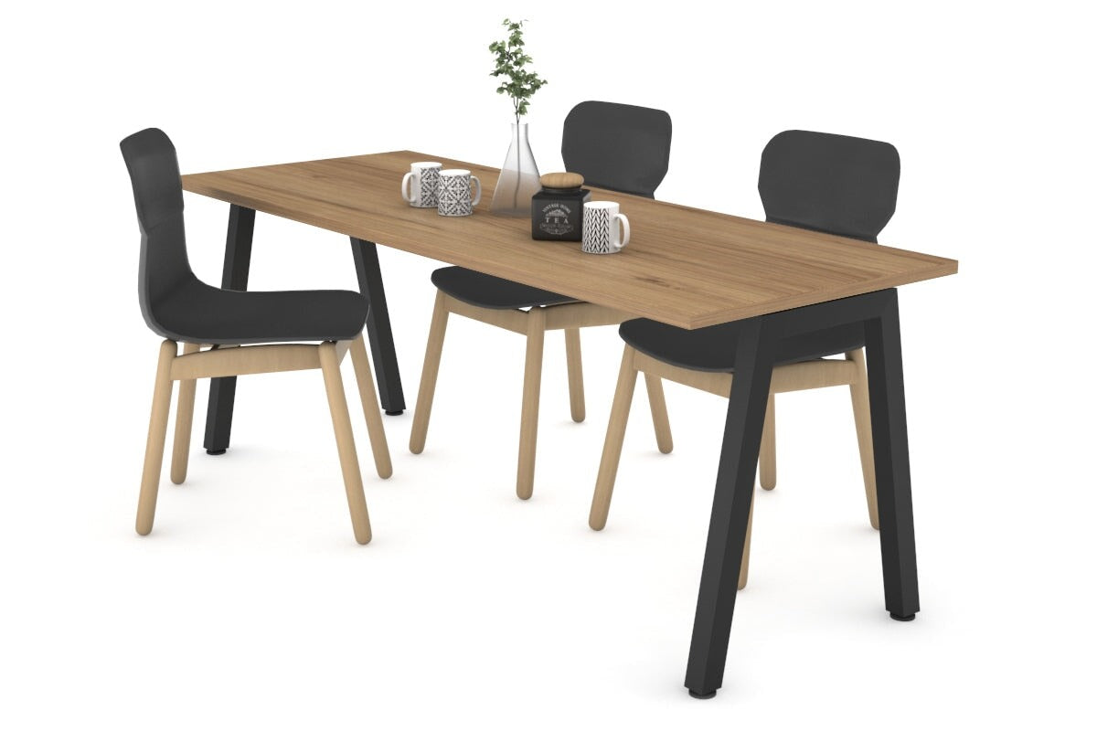 QUADRO A LEGS TABLE IN BLACK