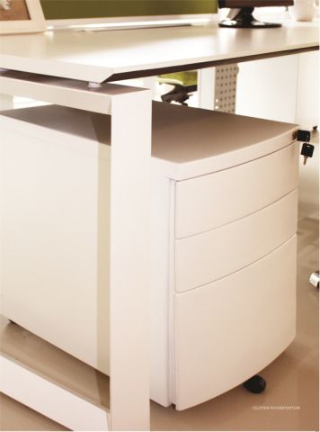 CRUZE MANAGERIAL WORKSTATIONS