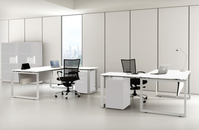 DIAMOND CORNER WORKSTATIONS AND DESKS