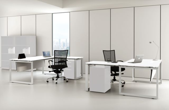 DIAMOND CORNER WORKSTATIONS AND DESKS IN WHITE AVAILABLE FOR IMMEDIATE DELIVERY AND INSTALLATION
