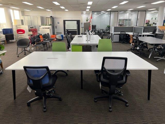 SHOWROOM CLEARANCE - 4 PERSON WORKSTATION  *** WAS $1,464 - NOW $990 ***